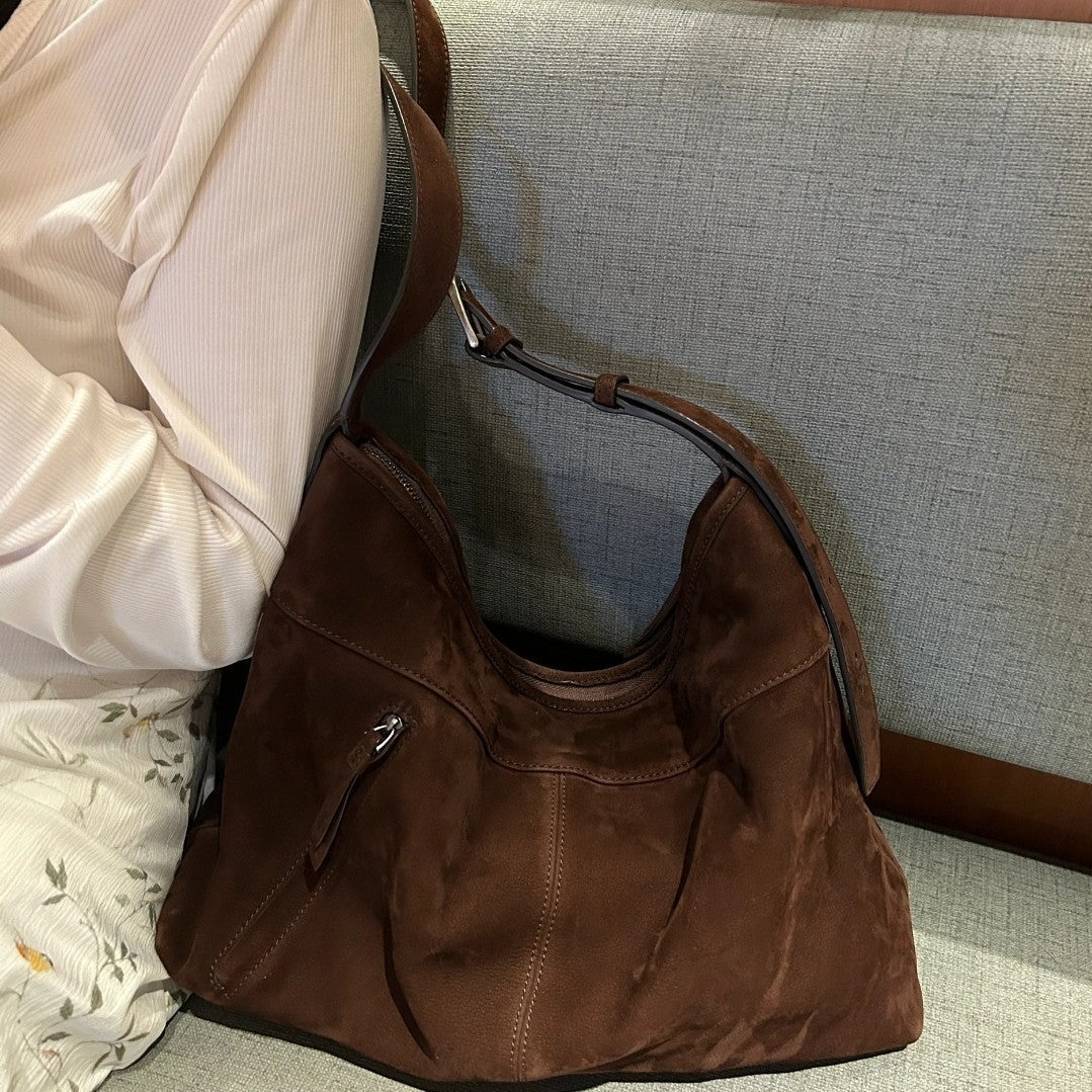 New Autumnwinter Womens Single-shoulder Bag Made From Premium First-layer Cowhide With A Matte Finish