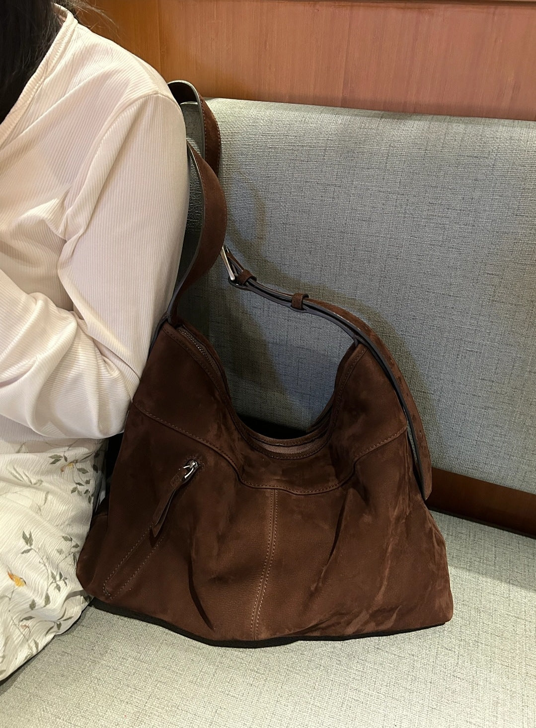 New Autumnwinter Womens Single-shoulder Bag Made From Premium First-layer Cowhide With A Matte Finish